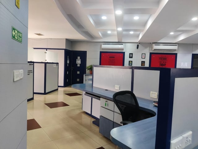 PRO CO-WORKING CENTRE Coworking Space in elgin — photo 6