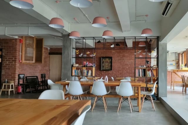 Motherland Studio Coworking Space in park street area — photo 3