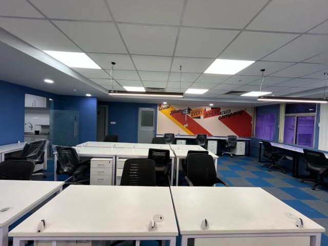 Workzone office spaces - Saket Building Coworking Space in park street area — photo 2