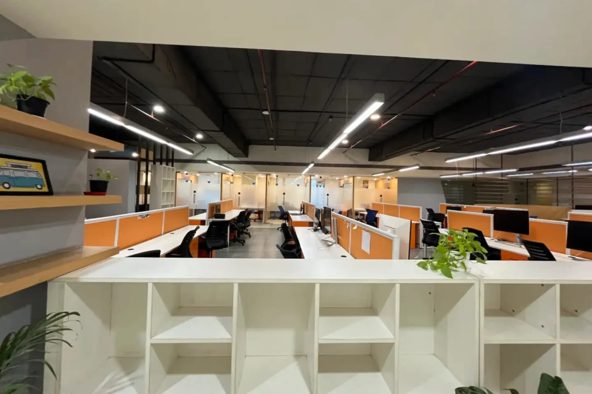 Beyond Just Work - Coworking Space Udyog Vihar | Shared Office | Private Cabin | Dedicated Seats & Desk, At Udyog Vihar — photo 3