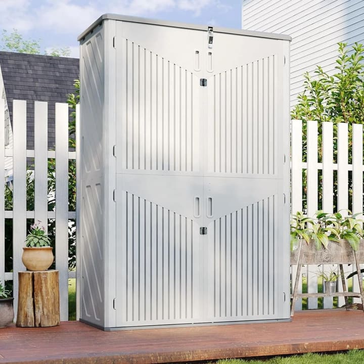 Resin Utility Storage Cabinet with Floor - 35 Cubic Feet / Light Gray / No Shelves