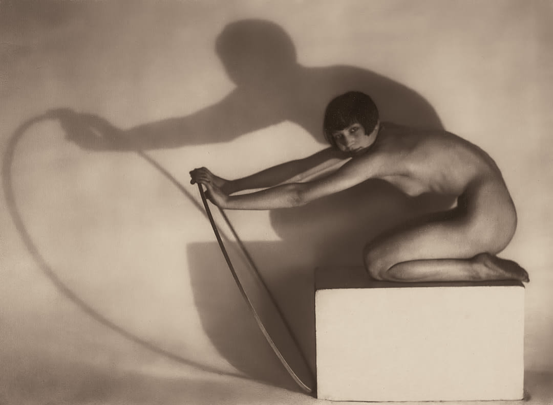 Broken Arc, 1927