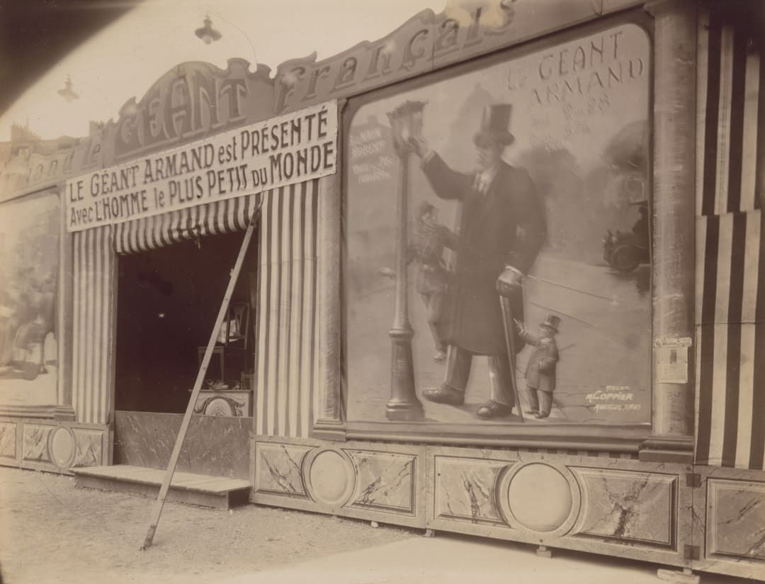 The Giant Armand, Fête du Trône (Street Fair), 1925. Collection of The Museum of Modern Art. Image courtesy of MoMA.