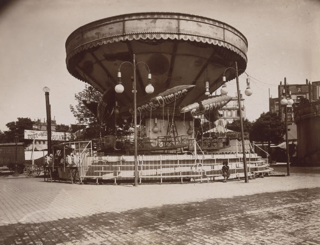 Fête du Trône (Street Fair), 1914. Collection of The Museum of Modern Art. Image courtesy of MoMA.