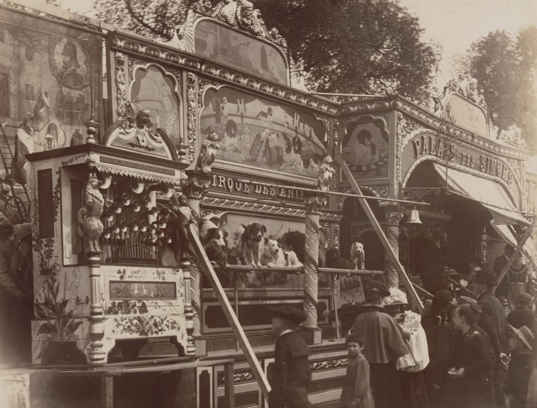Fête des Invalides (Street Fair), 1898. Collection of The Museum of Modern Art. Image courtesy of MoMA.