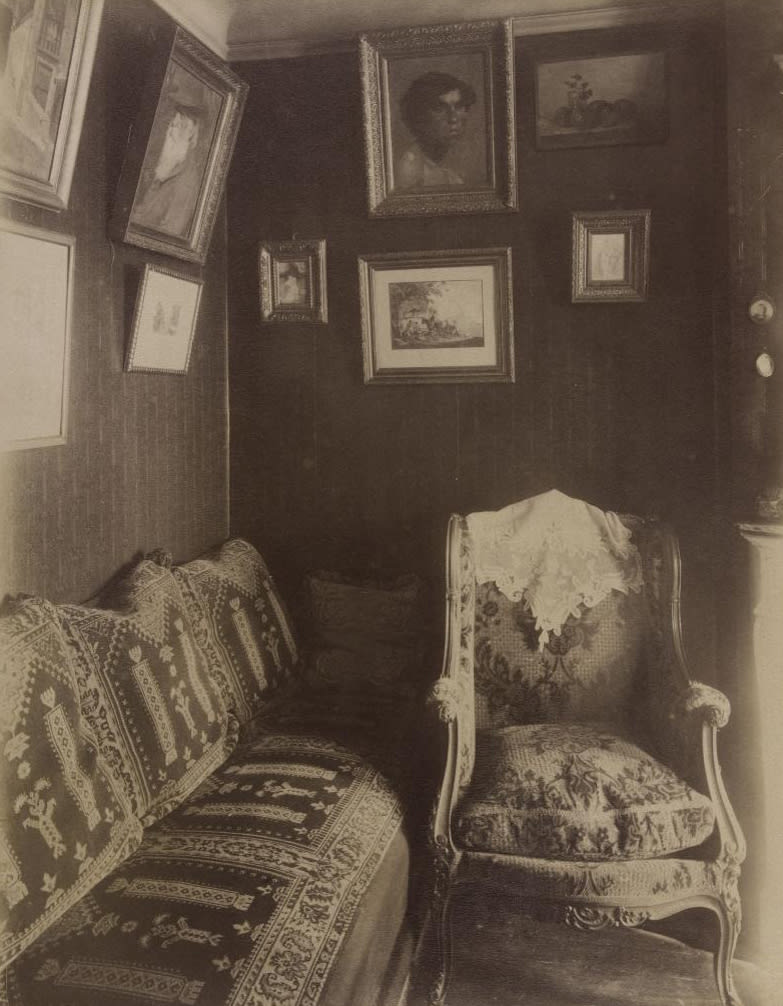 Interior of an Employee at the Magasins du Louvre, Rue Saint-Jacques, 1910. Image courtesy of Ville de Paris / BHVP / Roge...