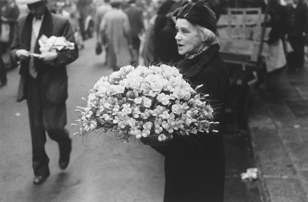 Flowers, Paris, 1951. Image courtesy of National Gallery of Art.