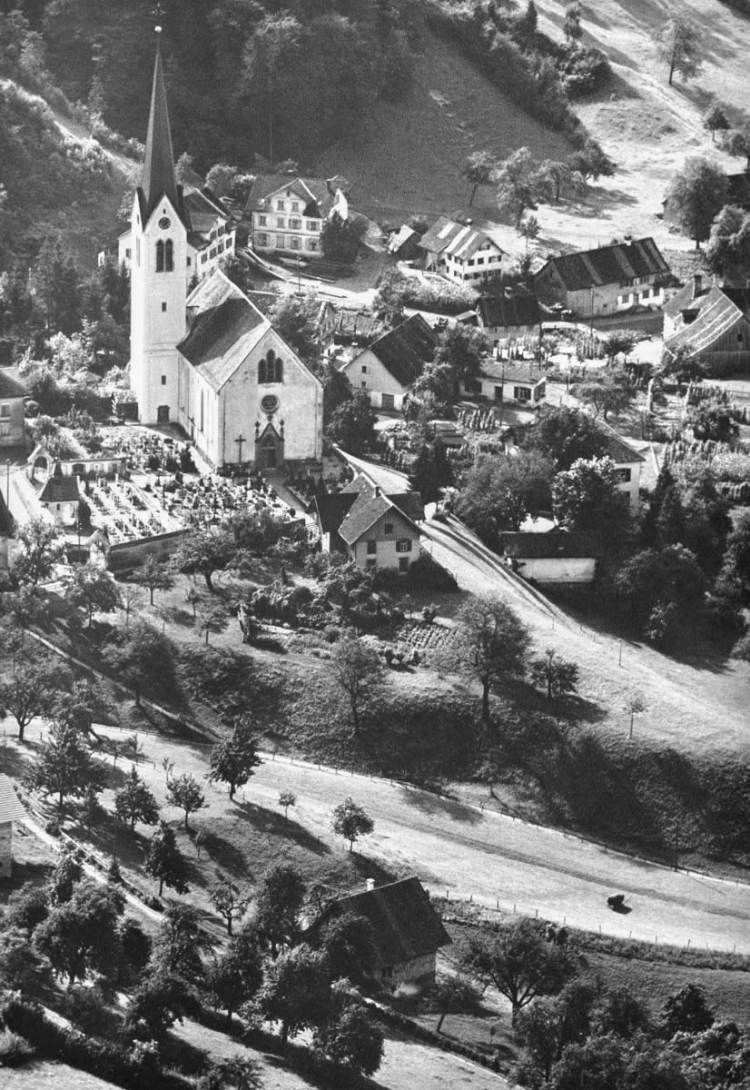 Stefan Kruckenhauser – A Village is Born