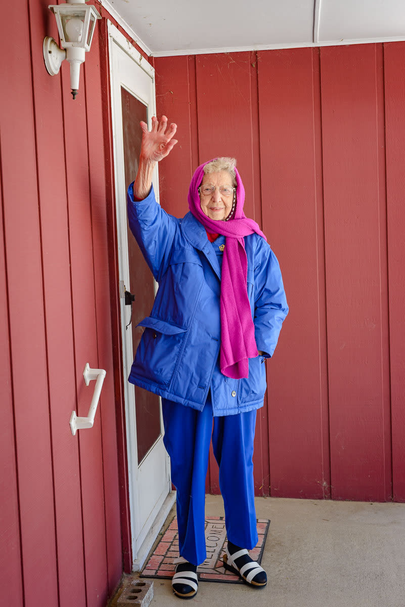 Leaving and waving, 2015
