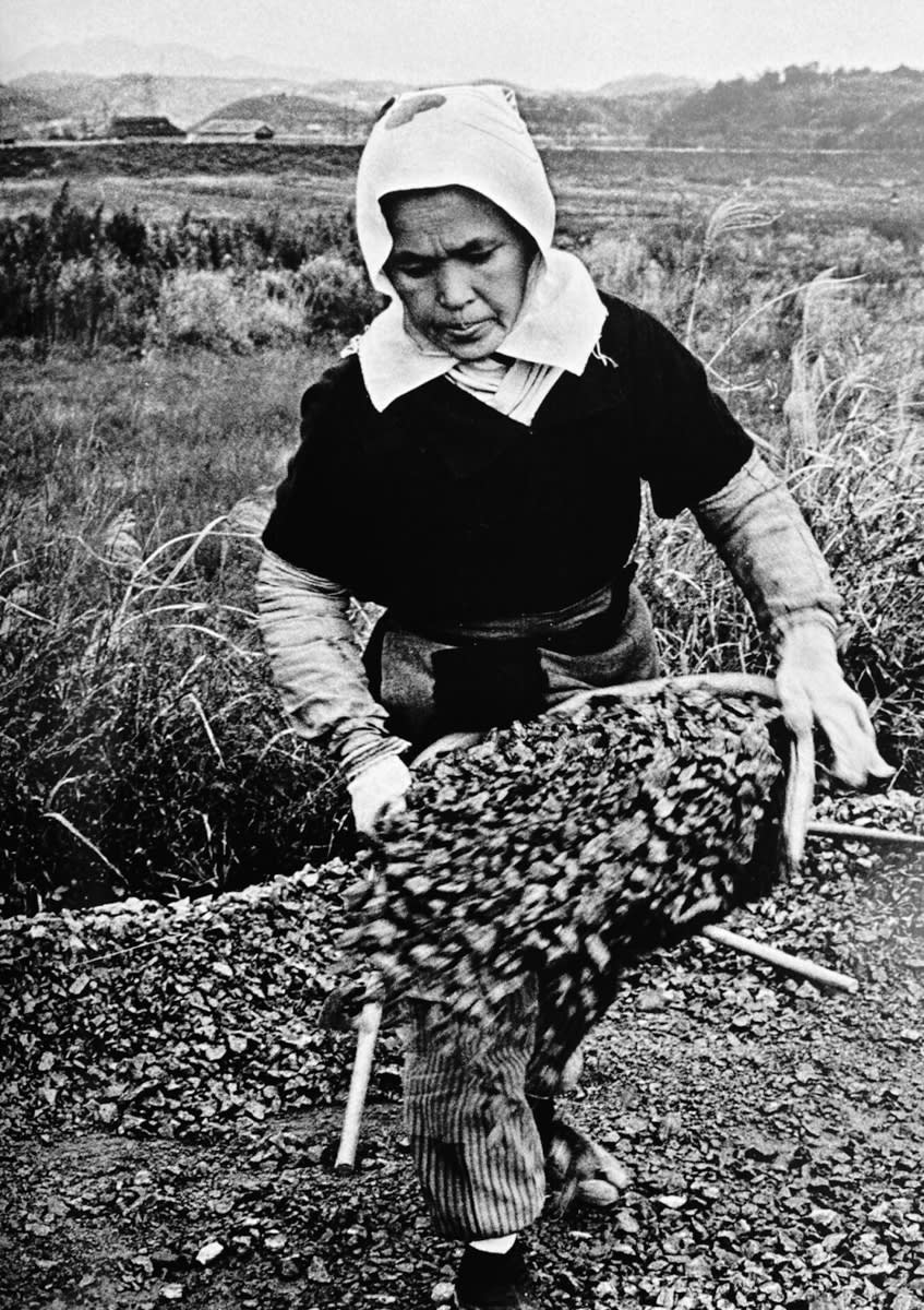 Ken Domon – The Children of Chikuho