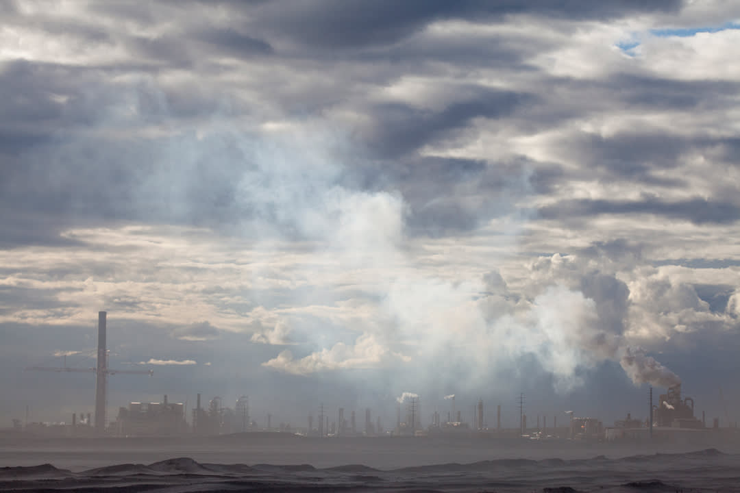 Oil Sands Development Skyline, Fort McMurray, Alberta, Canada, 2010 © Alan Gignoux