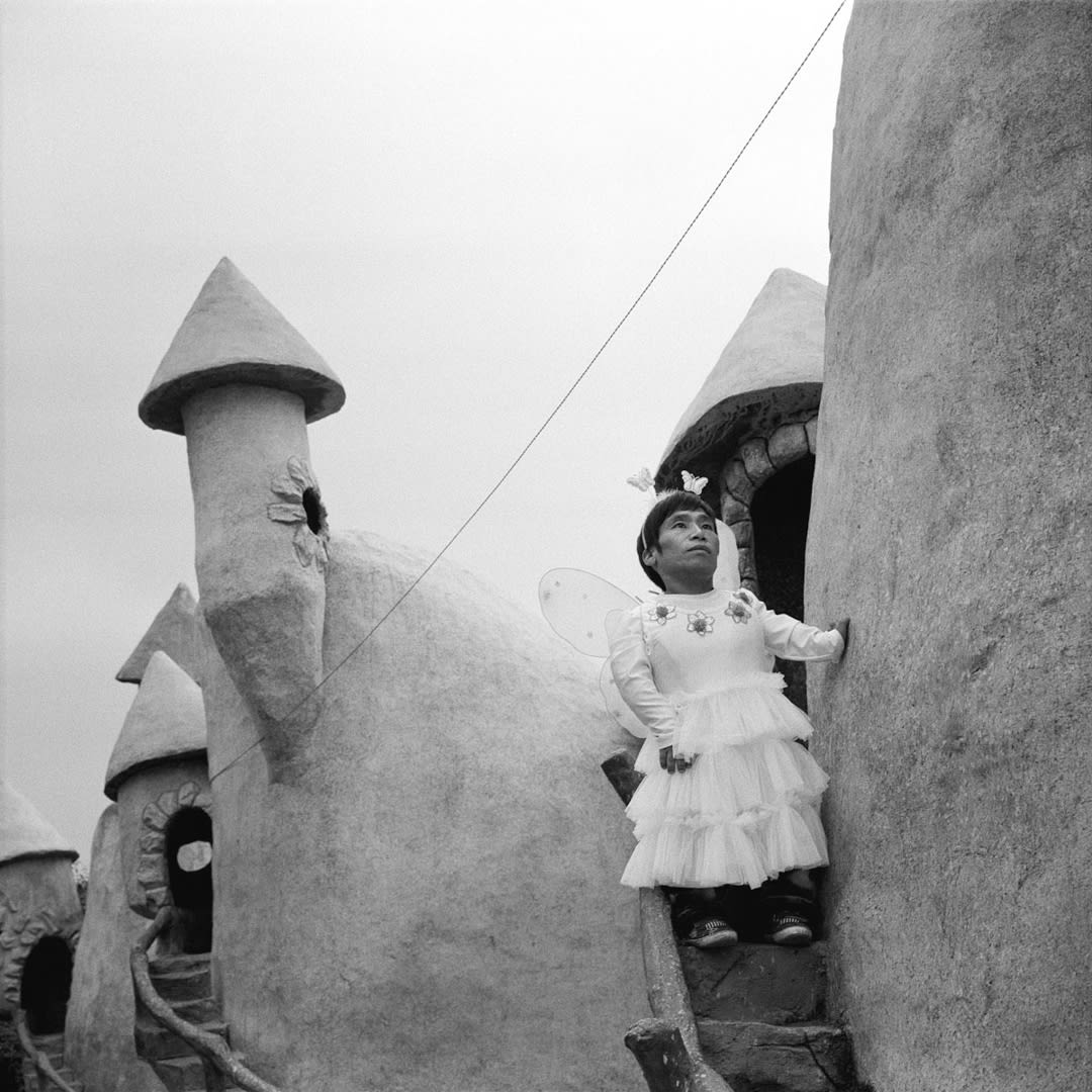 An actor in the Fairy-Tale Landscape of the Theme Park.
Kunming, Yunnan
2011-2012