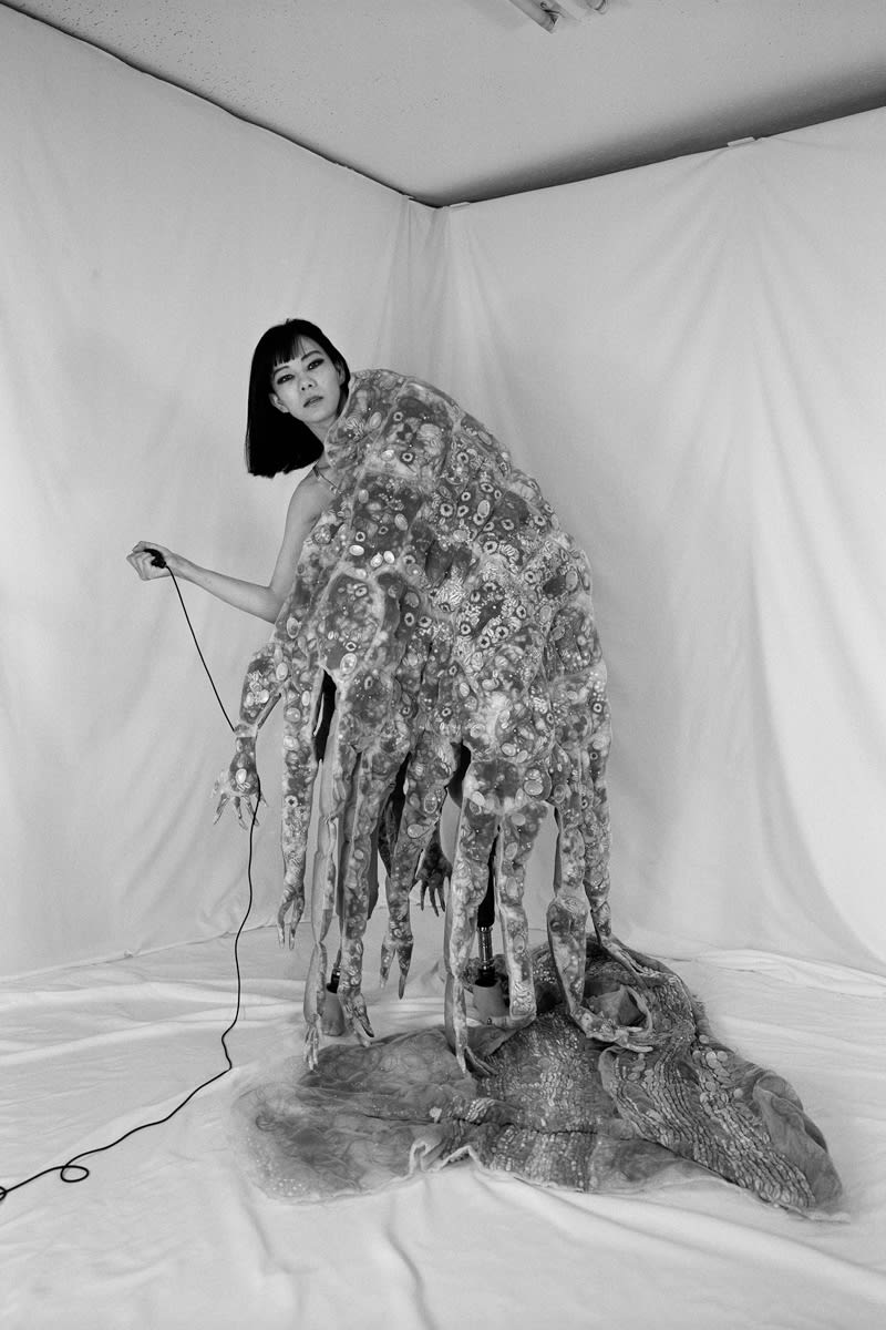 caryatid #004, 2024 ©Mari Katayama, Courtesy of Galerie Suzanne Tarasieve, Paris and Yutaka Kikutake Gallery, Mari Katayam...