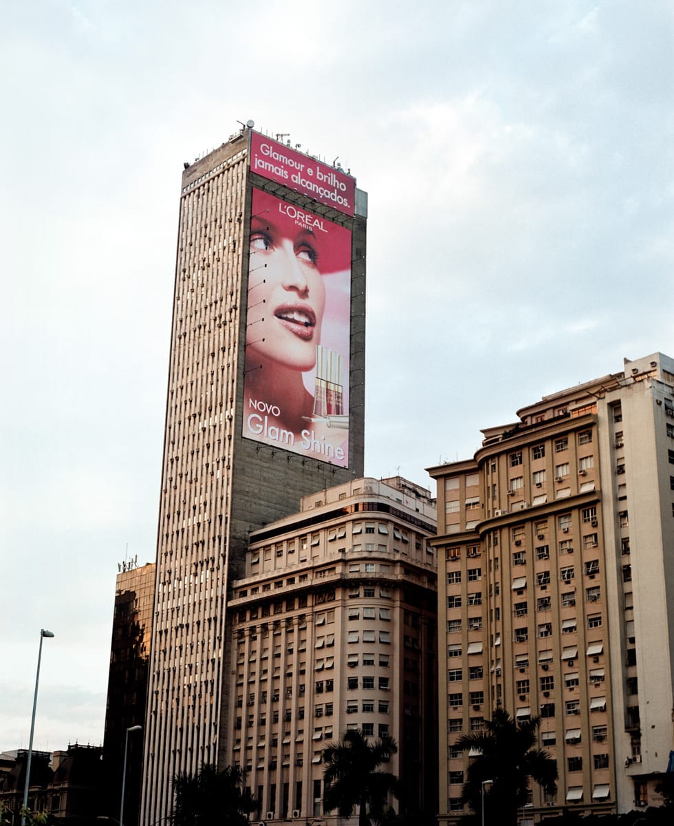 "Kill me, but make me beautiful." Ancient Iranian proverb. Billboard. Rio, Brazil.