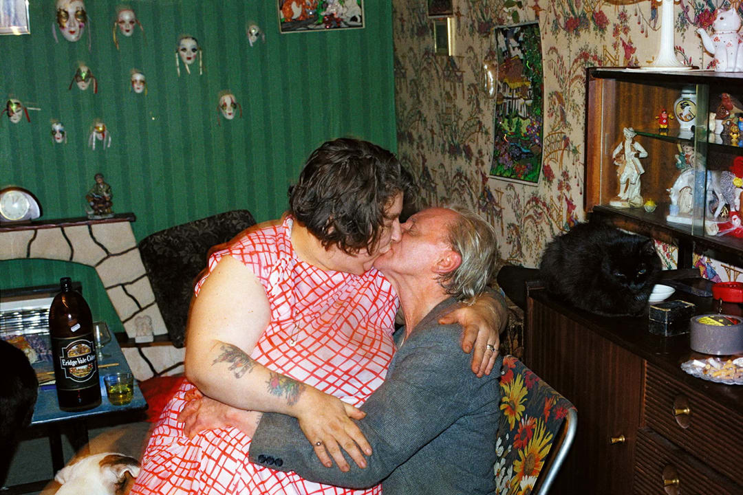 Richard Billingham – Ray's A Laugh