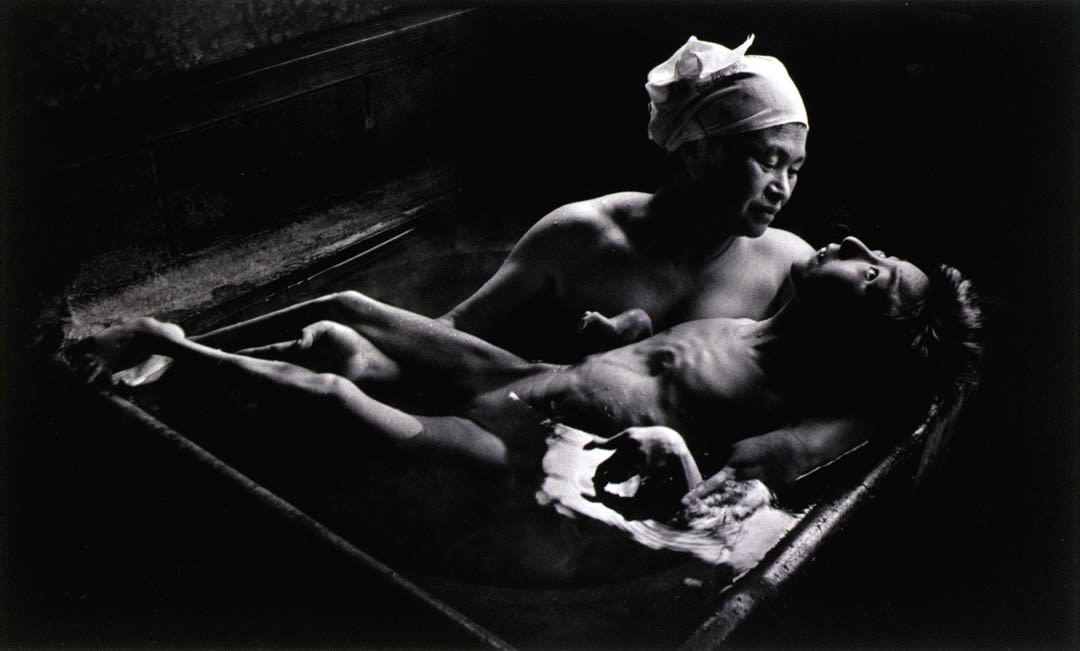 Tomoko and Mother in the Bath. Japan. 1971 © W. Eugene Smith | Magnum Photos