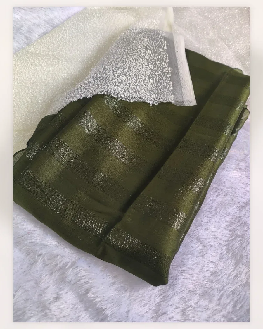 Plain saree sub image 1
