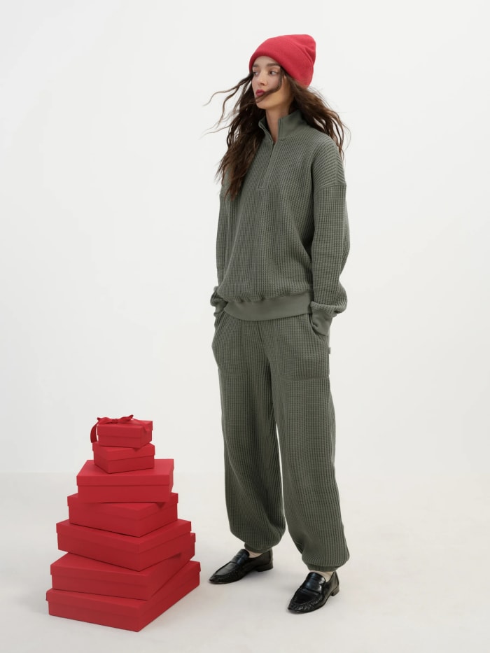 Mate - Holiday II - Winter 2025