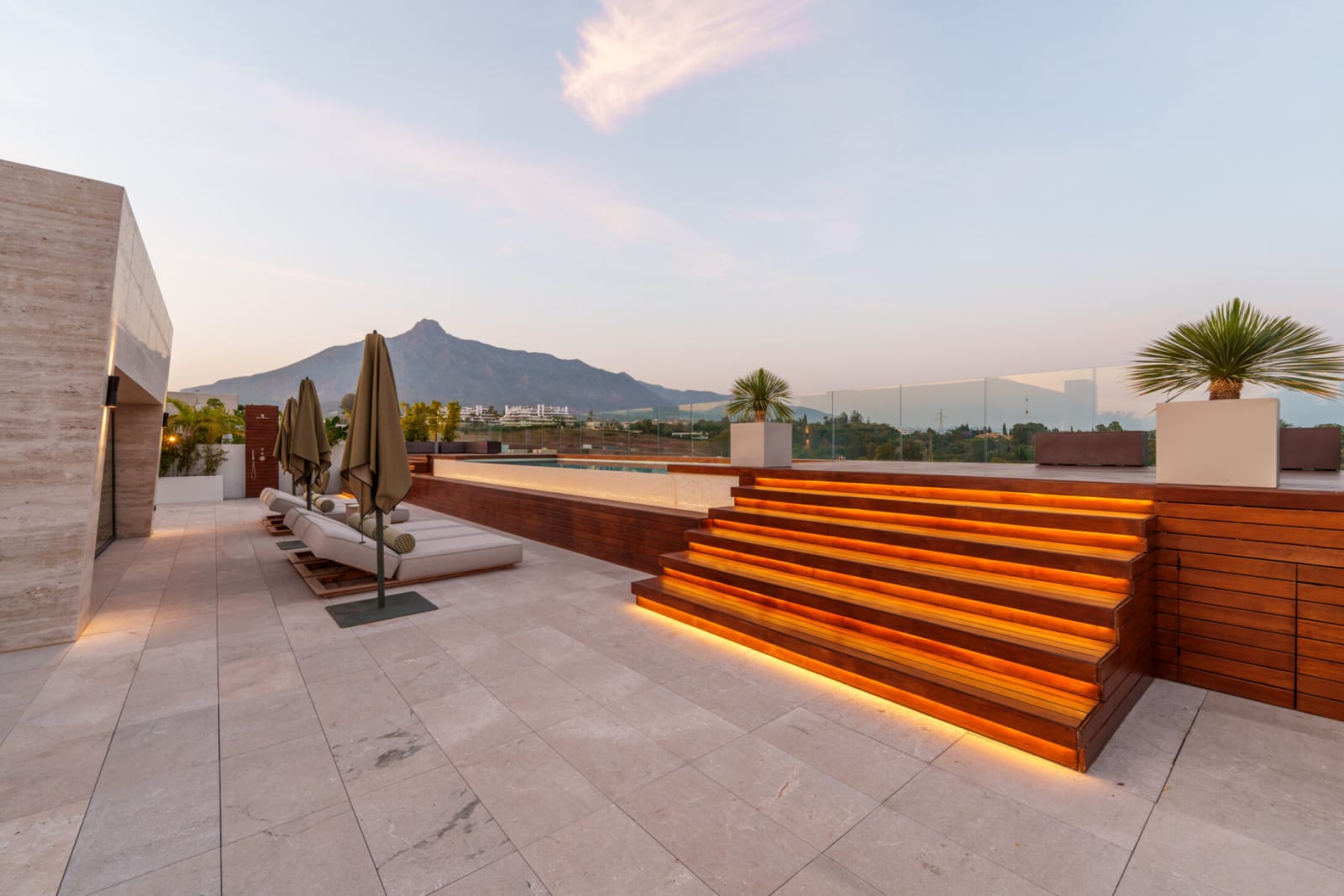 Skyvilla 6 - Image 32