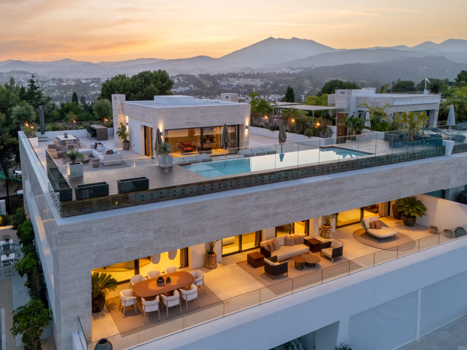 Skyvilla 6 - Image 45