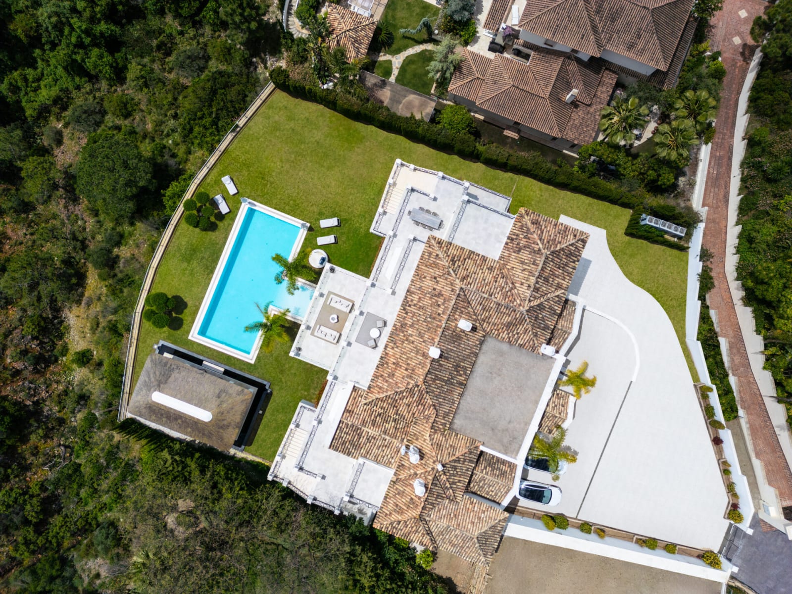 Fully renovated villa in el Madroñal - Image 33