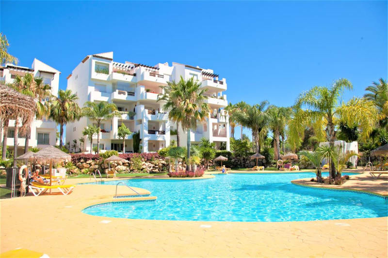 Elegant Coastal Retreat in Estepona's Costalita del Mar