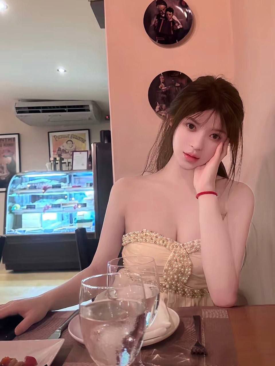 李静怡