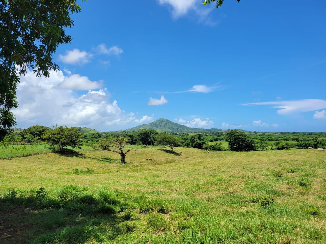 Expérience au sommet de Montaña Redonda — plateforme photographique et paysage caribéen près de Miches République Dominicaine