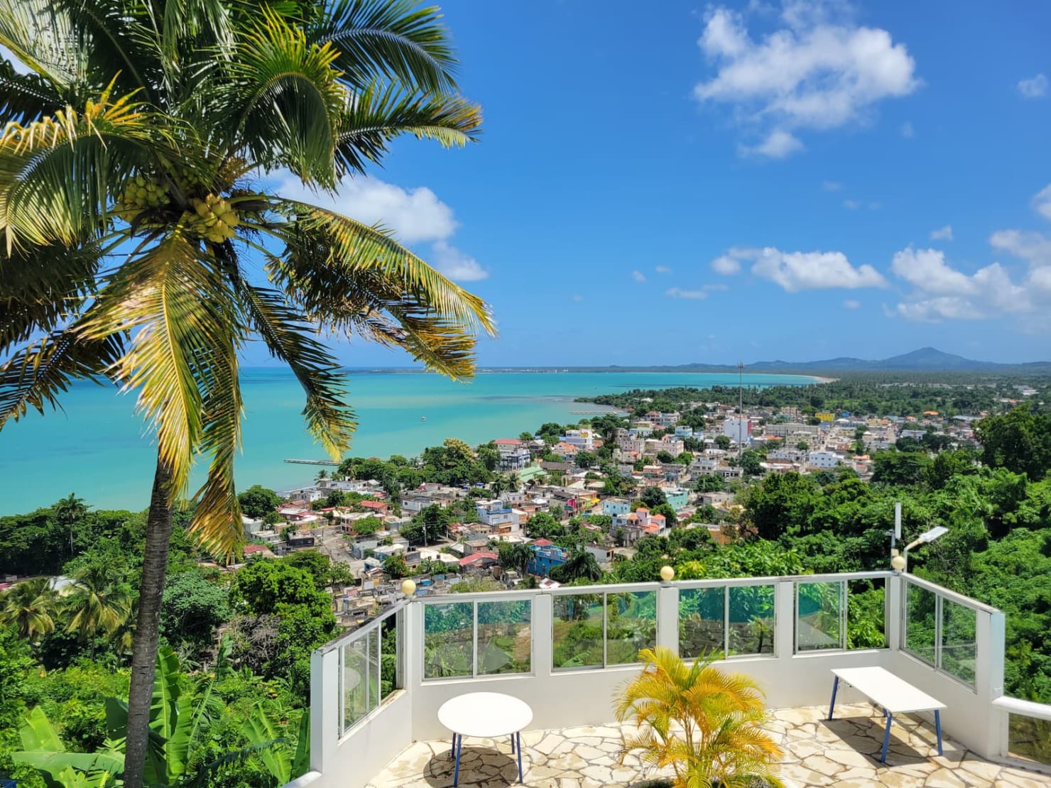 Miches República Dominicana - vista panorámica al mar desde colina costa caribeña El Seibo