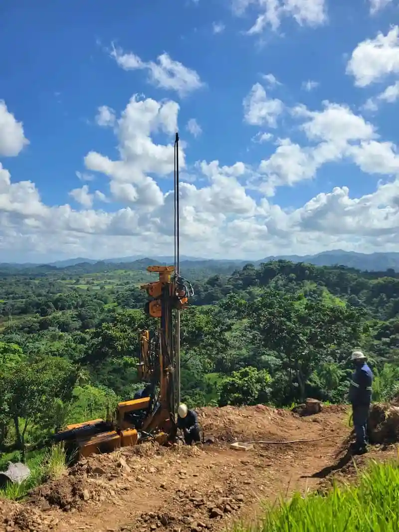 Geotechnical soil study Vista Serena — IngeoCaribe confirms limestone bedrock, December 2025
