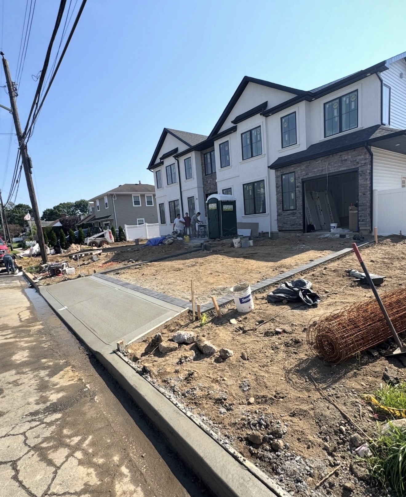 Fibinachi Construction luxury new construction stucco home Long Island