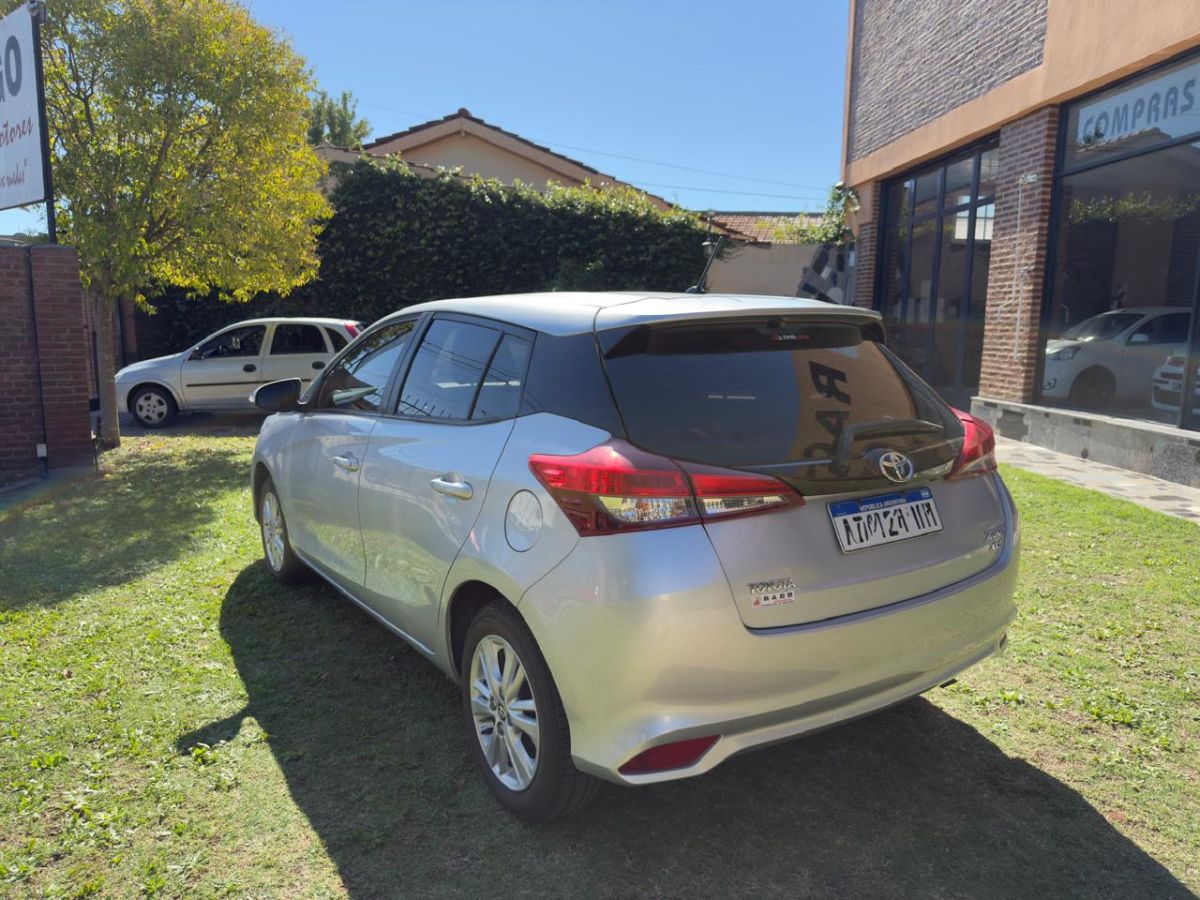 Toyota Yaris xls - Foto 4