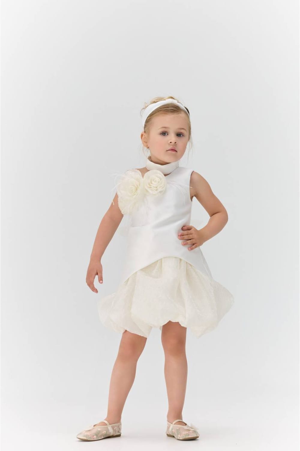 Еллі Нова 5