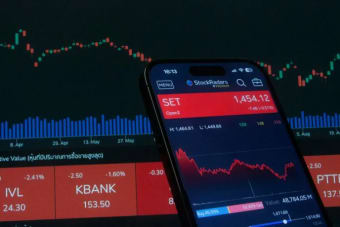 Ark Invest Buys $75M in Crypto Stocks During June Slide