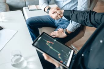 Circle Selloff Deepens as Open USD Faces Adoption Test