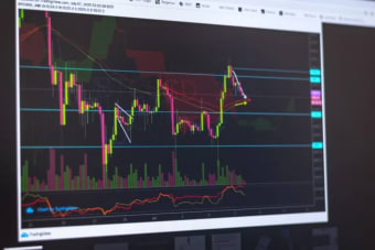 Strategy’s $13 Billion Bitcoin Paper Loss Dwarfs Dozens of Tokens