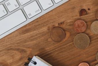 XRP Climbs as Record Holder Losses Put Risk-Reward Back in Focus