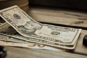 AUD/USD Forecast: Australian Dollar Tests 200-Day EMA as Dollar Strength Builds