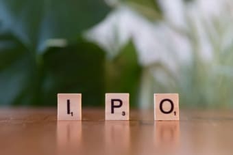 Ark Invest Buys $500M SpaceX Stake on IPO Day