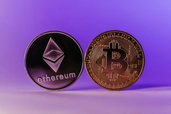 U.S. Bitcoin and Ether ETFs See Heavy Outflows as BTC Dips