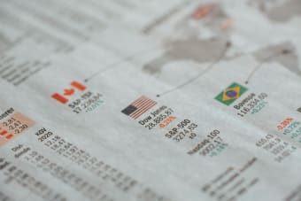 S&P 500 and NASDAQ 100 Forecast | US Indices Consolidate as AI and Fed Outlooks Clash