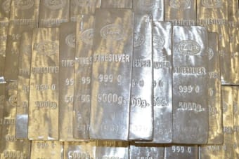 Silver (XAG) Forecast: Could Geopolitical Tensions and Rising Gold Push XAG to $32.28?