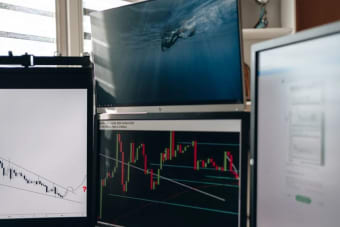 SpaceX Nasdaq 100 Inclusion Tests Whether Index Buying Can Offset Post-IPO Volatility