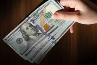 USD/ILS Trades Near 3.02950 as Israel Rate Cut and Geopolitical Risk Shape Sentiment