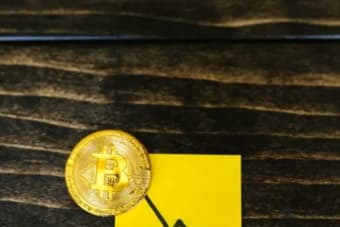 Bitcoin Falls Below $63,000 as Risk-Off Move Hits Crypto