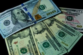 USD/MYR Analysis: Pair Holds Near 4.0740 as Geopolitical Caution Supports the Dollar
