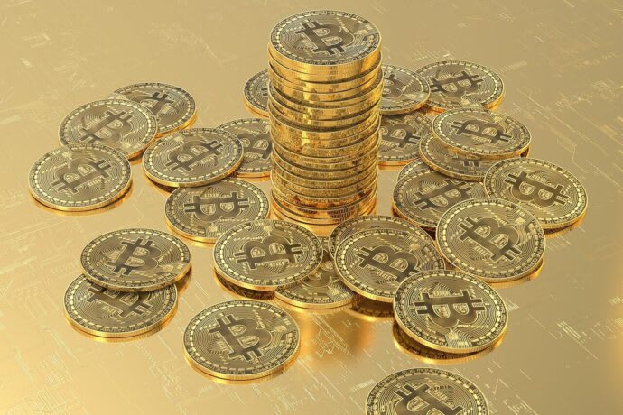 U.S. Bitcoin ETFs See Historic $563M Exodus Despite Fed's Hold on Rate Hike