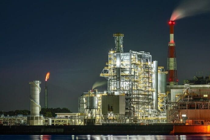 Natural Gas News: Will Inventory Surplus or Weather Demand Dominate?