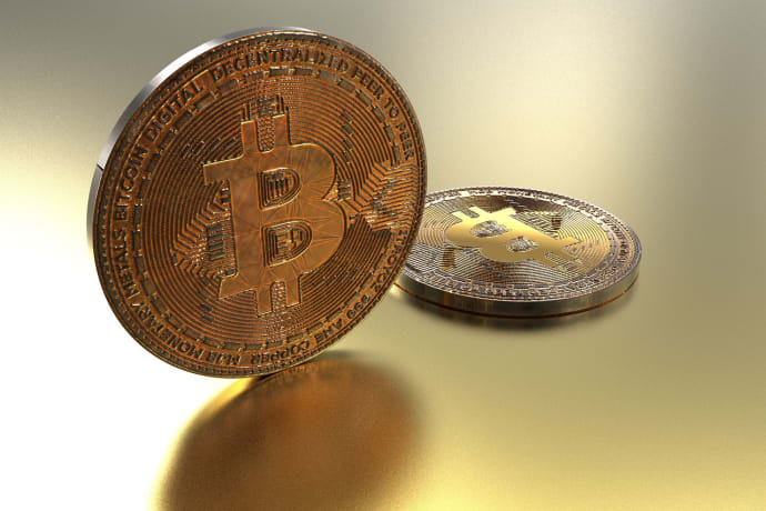Bitcoin Drops Below $115K Amid Massive Wave of Profit-Taking
