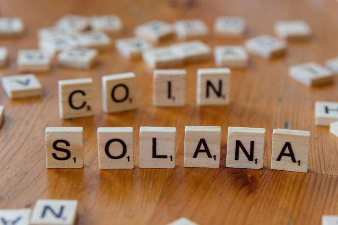Solana Forecast | SOL Rebounds as ETF Wave Nears $1B: Can Bulls Force a Breakout Toward $180?